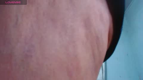 Snapshot of mary_hellen1 chatting on September 21, 5:28 am Mary Hellen online show from September 21, 5:28 am