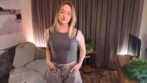 Alice online show from May 12, 7:09 pm