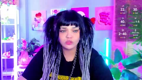 Mary online show from April 15, 11:11 am