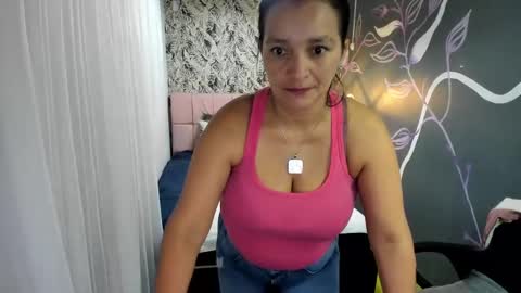 Snapshot of marylinmilf chatting on March 4, 7:32 pm Marylin online show from March 4, 7:32 pm