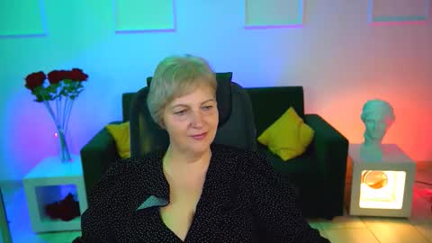 marymogan online show from October 15, 5:10 am