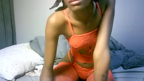 maskgang001 online show from October 3, 3:00 am