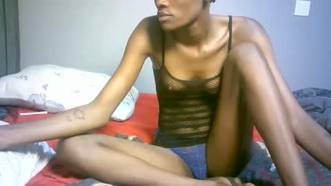 maskgang001 online show from November 5, 5:34 am