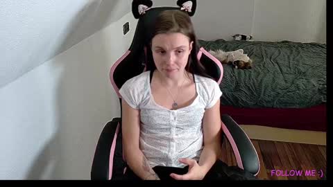 Snapshot of massageofyourlife chatting on December 8, 7:43 pm Queeny Kathy  Online at 2030 MEZ Sunday  Wednesday online show from December 8, 7:43 pm