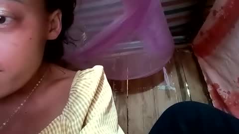 Snapshot of matbiec99 chatting on October 31, 4:47 am matbiec99 online show from October 31, 4:47 am