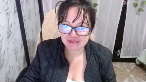 Snapshot of mature_wolf chatting on February 22, 2:06 pm Sonia online show from February 22, 2:06 pm