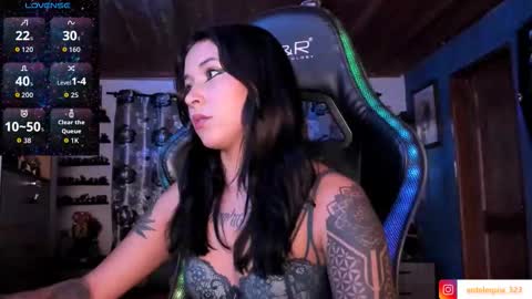 Hilary online show from November 26, 10:33 pm