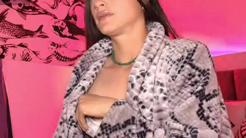 Max online show from April 20, 12:35 am