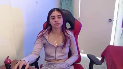 maxinesex_ online show from May 29, 2:37 pm
