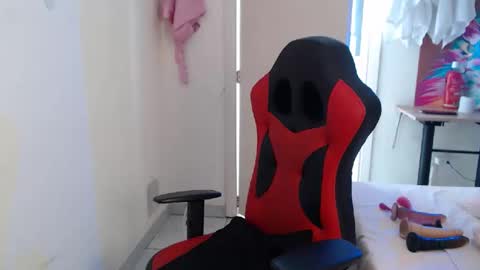 maxinesex_ online show from October 24, 3:30 pm