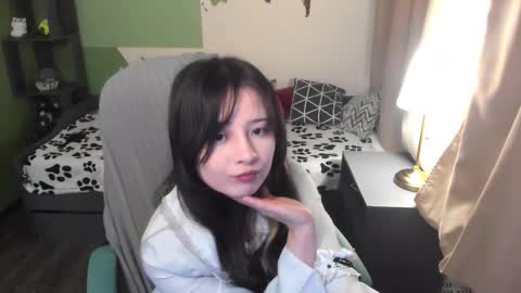 may_lings online show from March 4, 9:32 pm