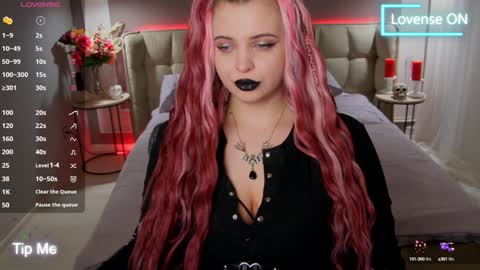 Snapshot of maya_mils chatting on February 26, 1:03 am Maya Mils online show from February 26, 1:03 am
