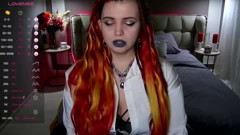 Snapshot of maya_mils chatting on January 21, 1:08 am Maya Mils online show from January 21, 1:08 am