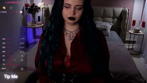Snapshot of maya_mils chatting on October 7, 2:38 am Maya Mils online show from October 7, 2:38 am