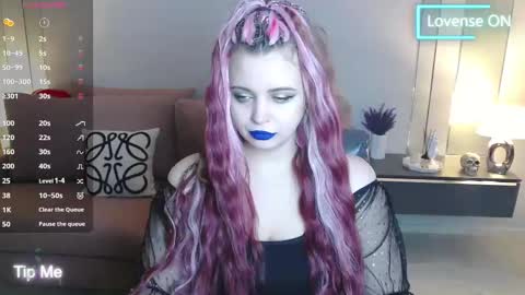 Snapshot of maya_mils chatting on February 25, 1:09 am Maya Mils online show from February 25, 1:09 am
