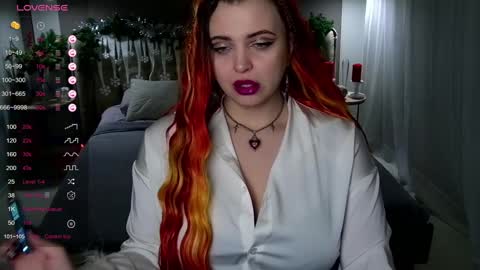 Snapshot of maya_mils chatting on January 1, 3:02 am Maya Mils online show from January 1, 3:02 am