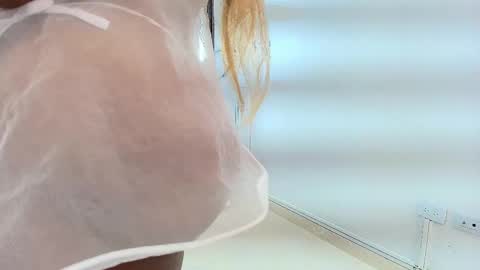 M A Y A  B A K E R online show from December 3, 9:50 pm