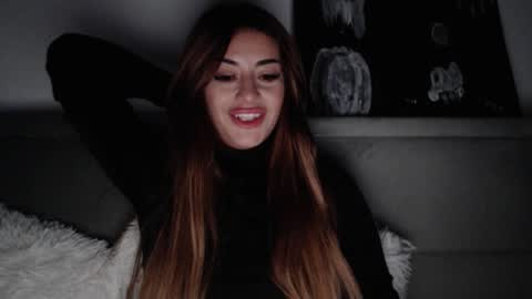 Snapshot of mayadelevinnge chatting on October 13, 5:54 am Maya online show from October 13, 5:54 am