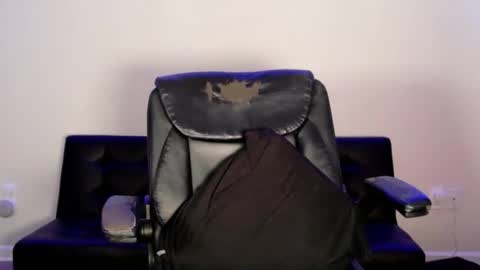 MayBabi online show from November 10, 12:55 pm