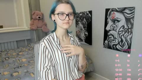 Mia online show from January 21, 1:50 am