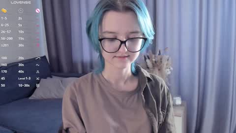 Mia online show from January 27, 3:47 am