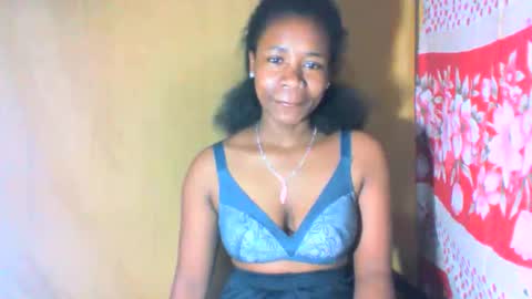 mayrah online show from September 19, 8:46 am