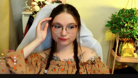 Snapshot of me_hanna chatting on December 3, 10:40 pm Hanna online show from December 3, 10:40 pm