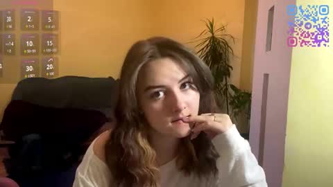 Ashley online show from March 1, 2:06 pm