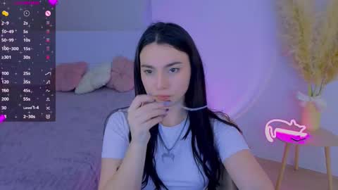 Dina online show from March 11, 9:50 pm