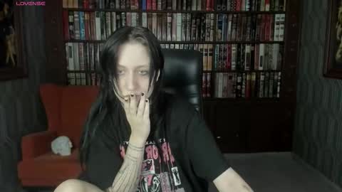 Snapshot of medusagorgona_ chatting on October 23, 1:50 pm Medusa online show from October 23, 1:50 pm