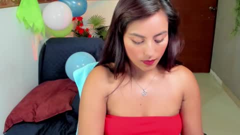 megaan_fooxxx online show from November 13, 4:28 pm