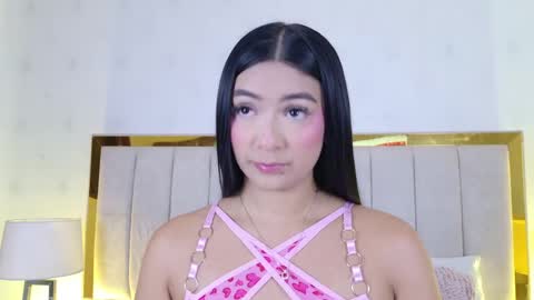 Carolina Paez online show from April 21, 12:23 pm