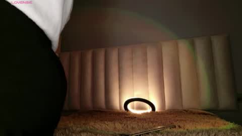     online show from February 25, 12:48 pm