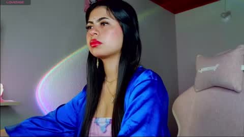 megan_queen_777 online show from June 13, 9:29 am