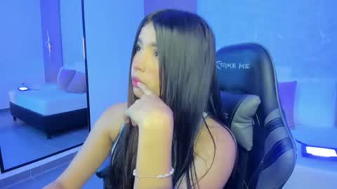 Sheila online show from August 4, 2:06 am