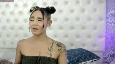 megan_tower online show from April 18, 7:58 pm