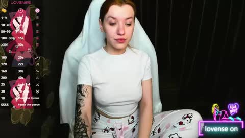 megancat333 online show from April 24, 2:58 am