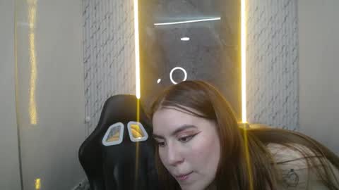 megann_b online show from July 15, 3:11 am