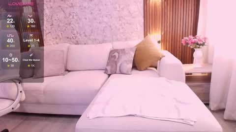 Megan  online show from November 11, 7:44 pm