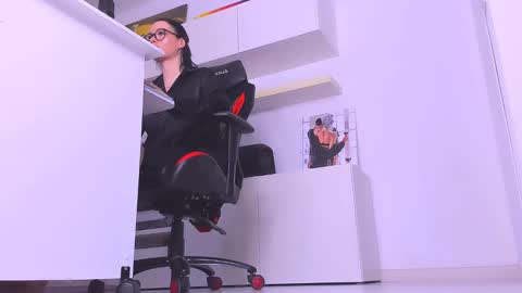 Megan online show from January 17, 8:55 pm