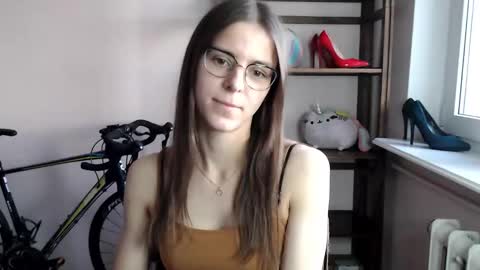 Megi online show from December 19, 2:31 pm