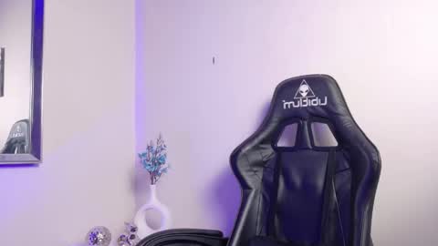 Mei online show from April 19, 2:22 am