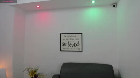 melan_owen online show from February 8, 10:50 am