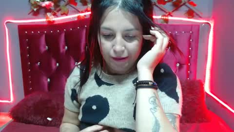 Snapshot of melani_cute01 chatting on February 1, 1:12 am melani_cute01 online show from February 1, 1:12 am