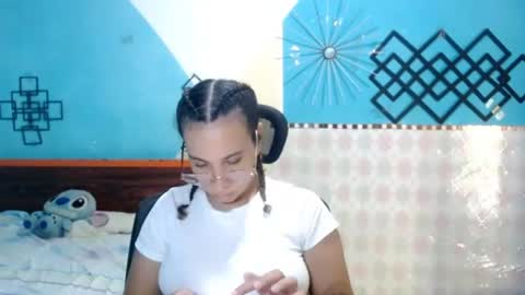 melani online show from August 6, 7:54 pm