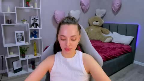 MelanieAlves online show from March 22, 6:36 pm