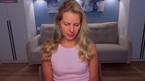 Melanie Bennett online show from June 9, 6:35 am