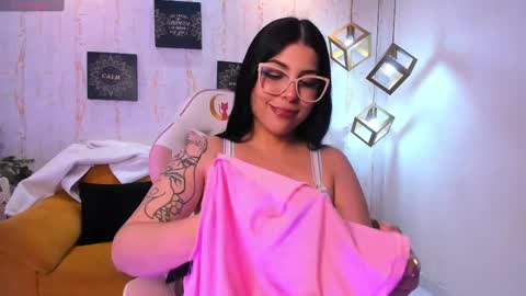 melaniegrayx online show from February 17, 3:22 pm