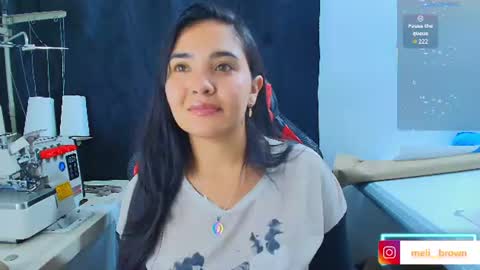    Independent model online show from June 18, 11:53 pm