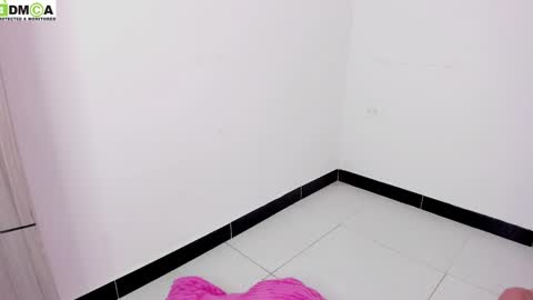 Snapshot of melissa_999g chatting on October 4, 12:11 pm The Best deepthroat ever. online show from October 4, 12:11 pm